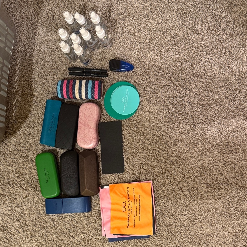Colorful Eyeglass Cases and Cleaning Cloths Set